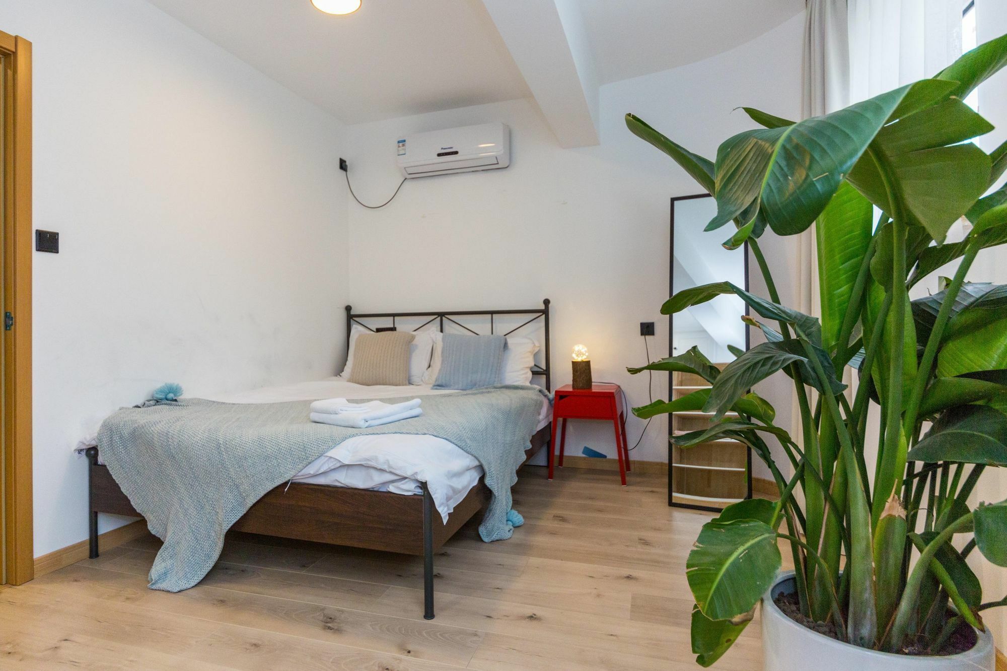 Henry'S Apartment - South Maoming Road Shanghai Esterno foto